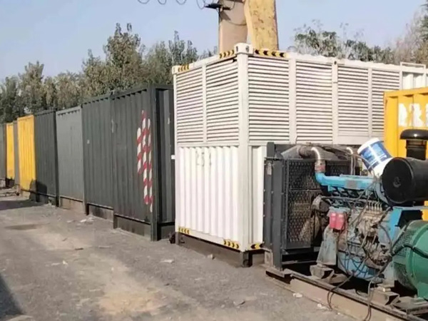 繁昌200KW柴油发电机机组每小时油耗是多少？